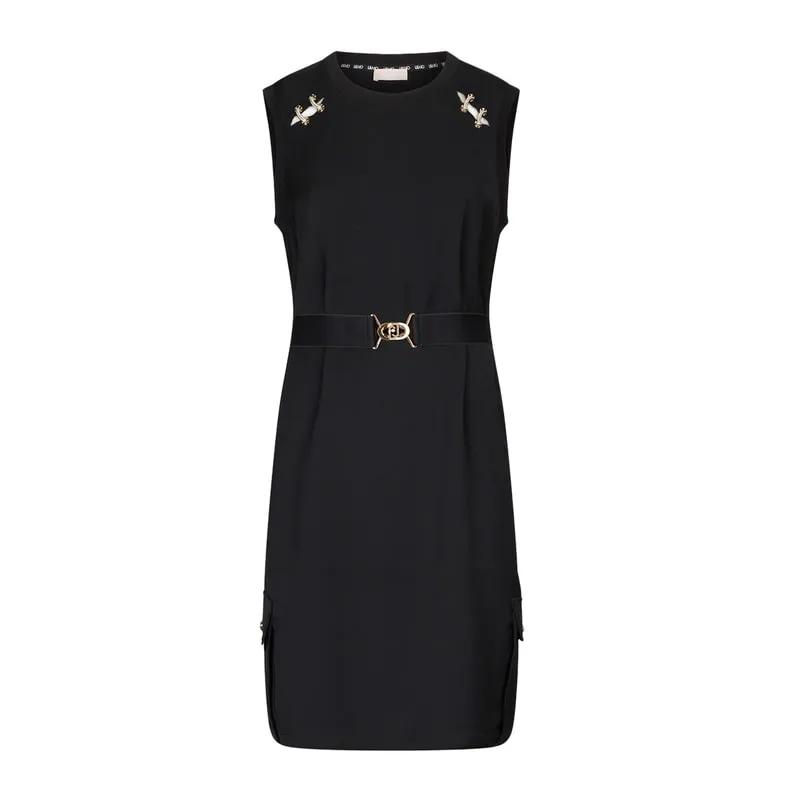 Sleeveless dress