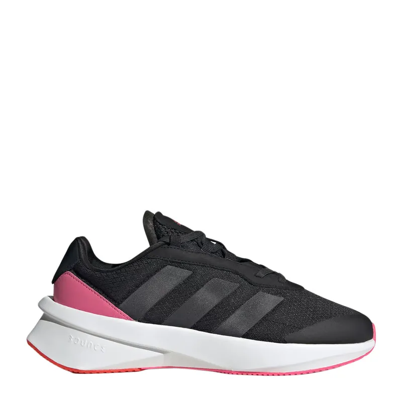 Womens sports shoes