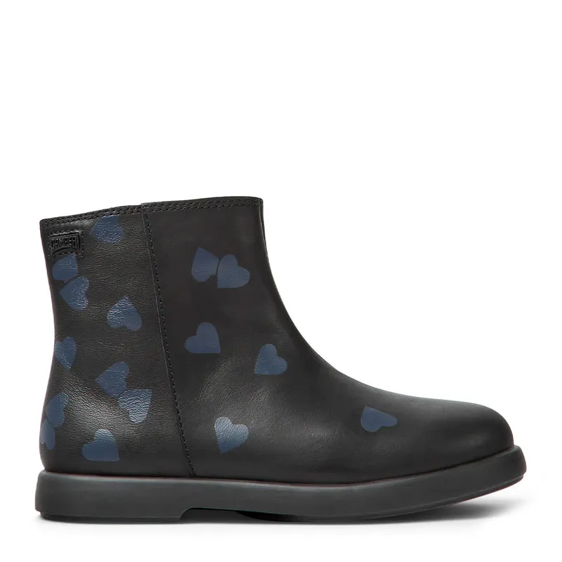 Childrens leather boots
