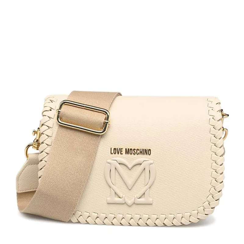 Shoulder bag with metal logo