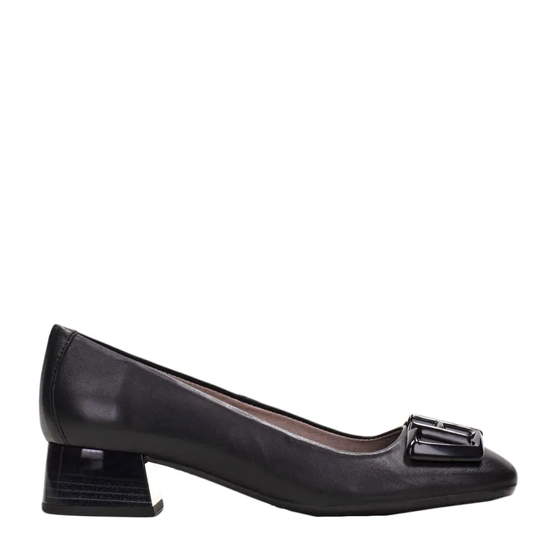 Womens low heel pumps