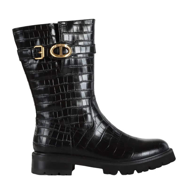 Ankle boots with metal logo