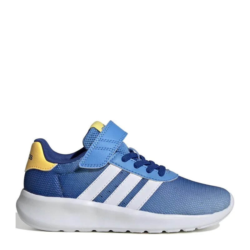 Childrens sports shoes