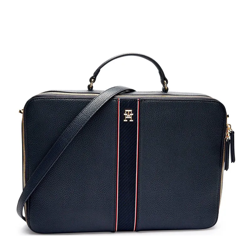 Bag with shoulder strap