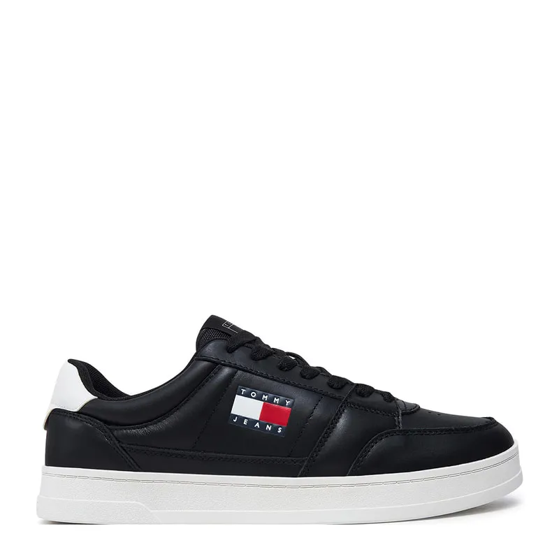 Leather sneakers