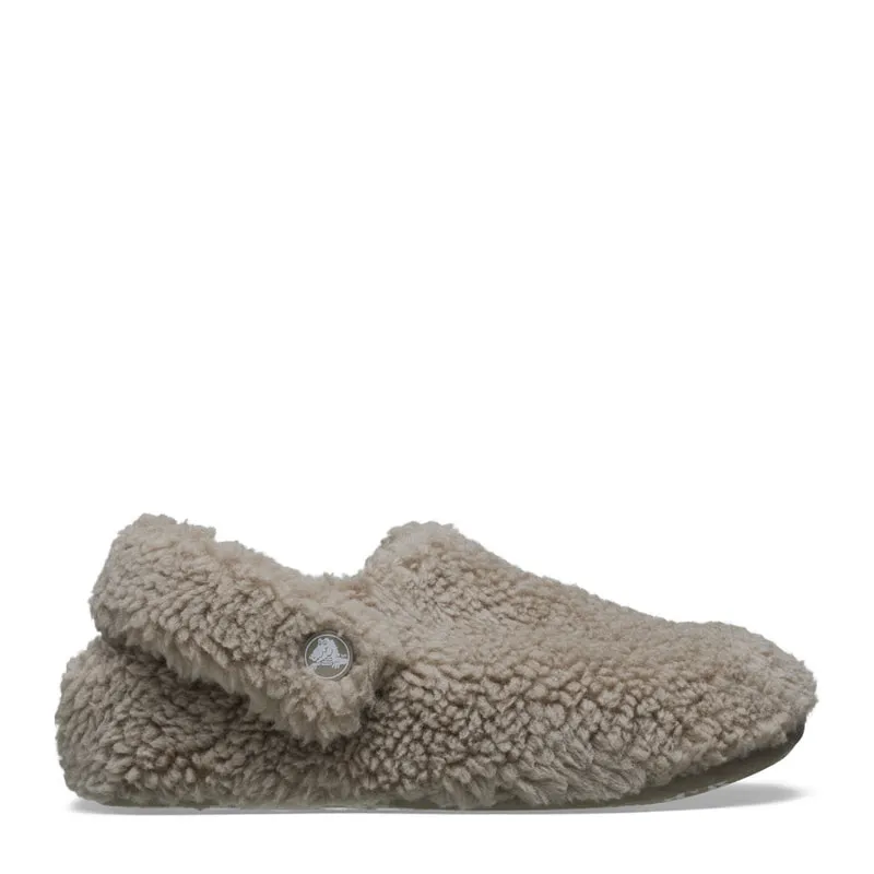 Kids' slippers made of eco-friendly fur