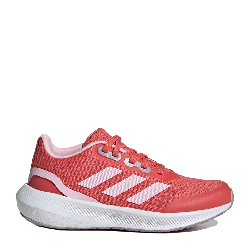 Childrens sports shoes