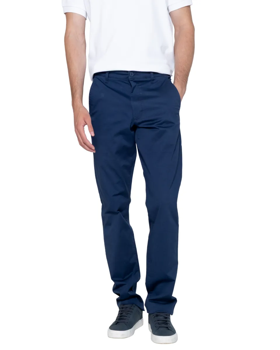 Men's trousers in a classic line