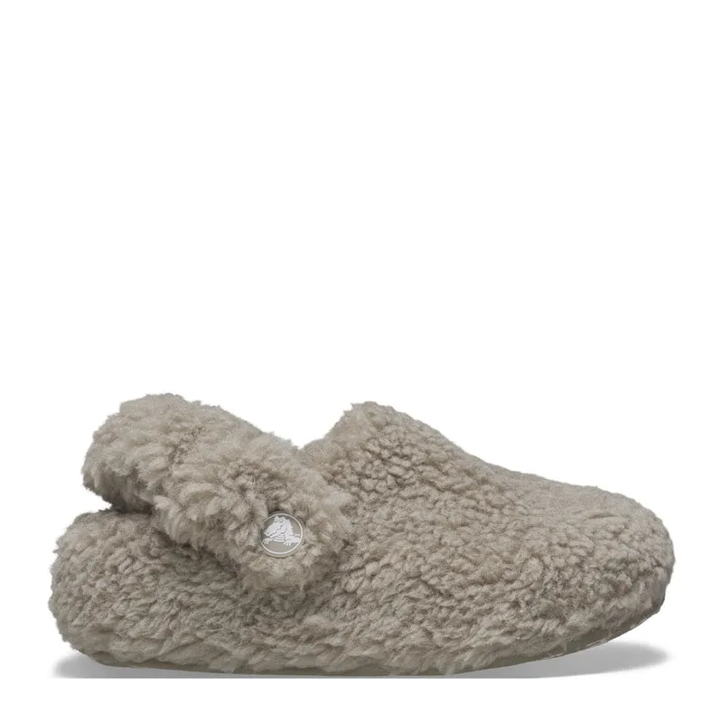 Kids' slippers made of eco-friendly fur