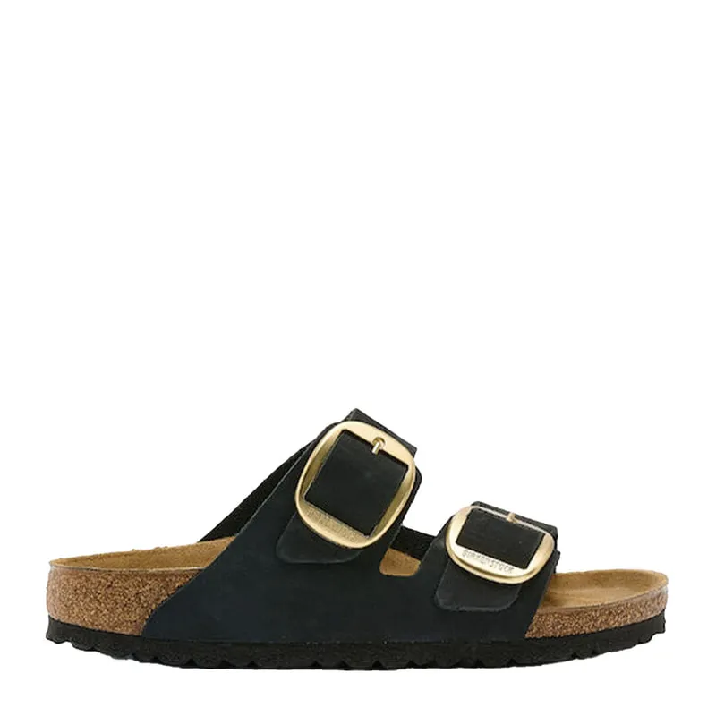 Womens sandal with large buckle