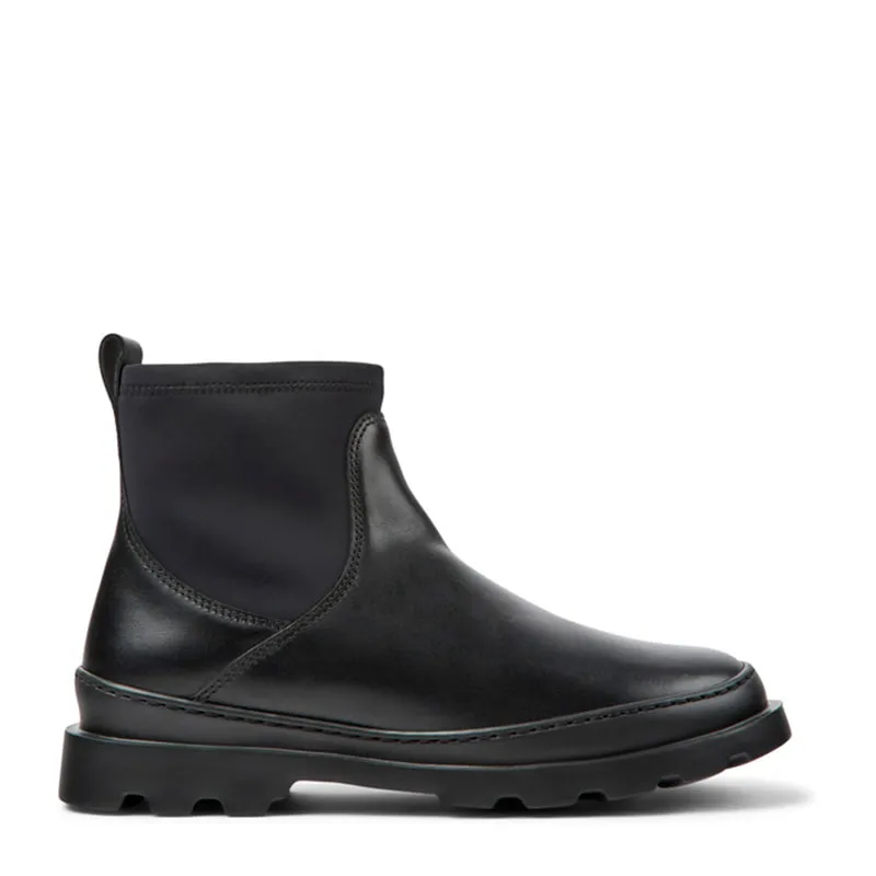 Womens boot made of leather and fabric