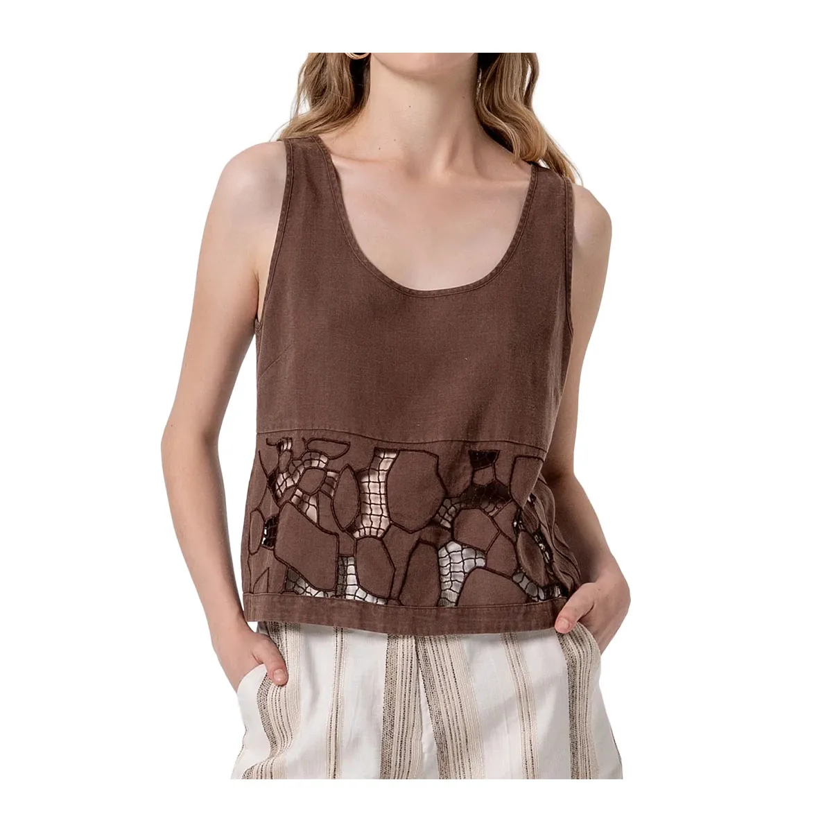 Sleeveless blouse