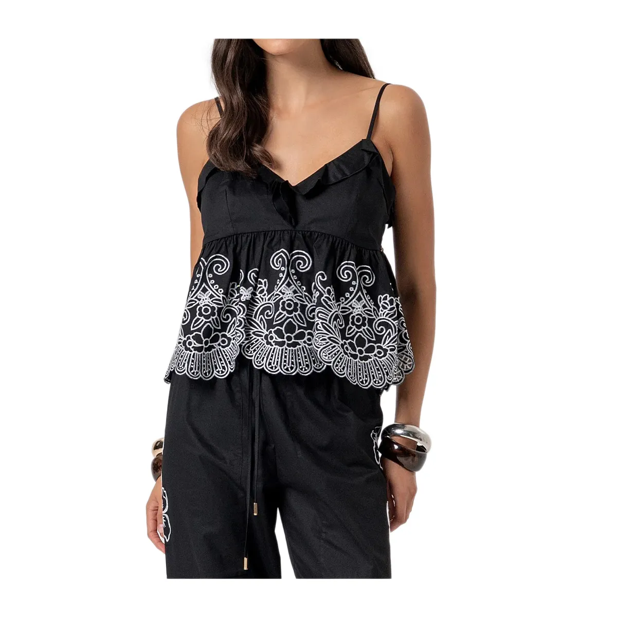 Sleeveless blouse