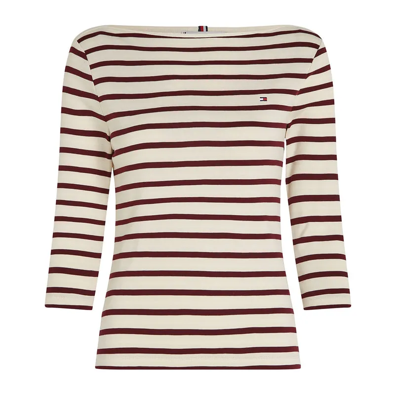 Smile neck top