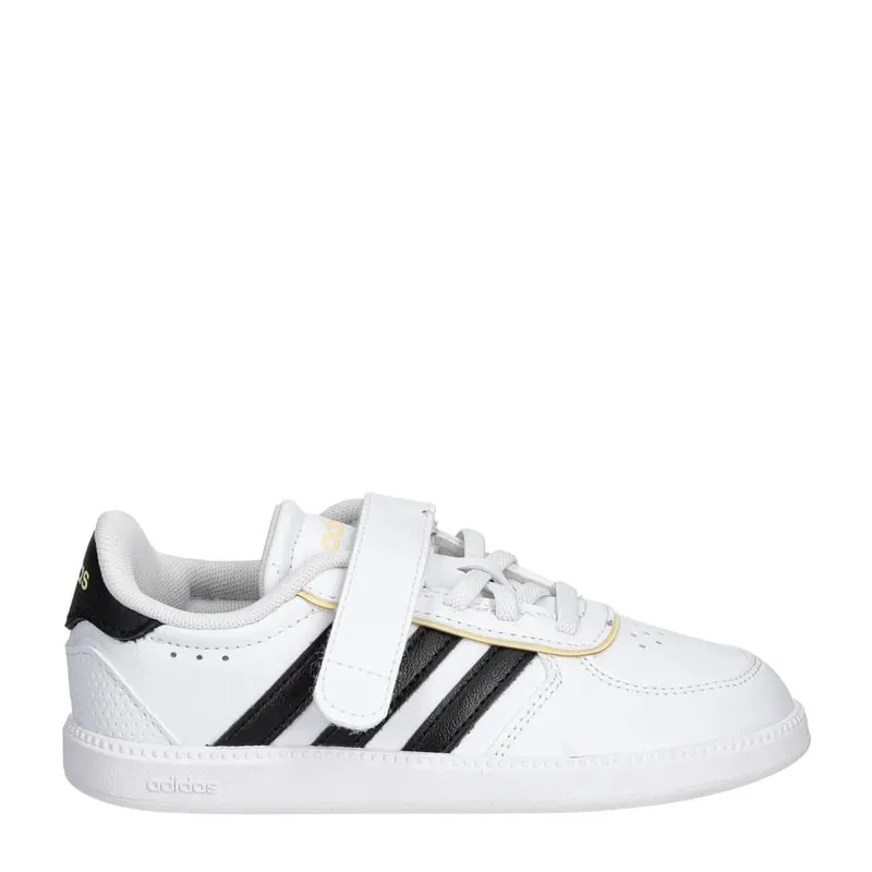 Children's sports shoes