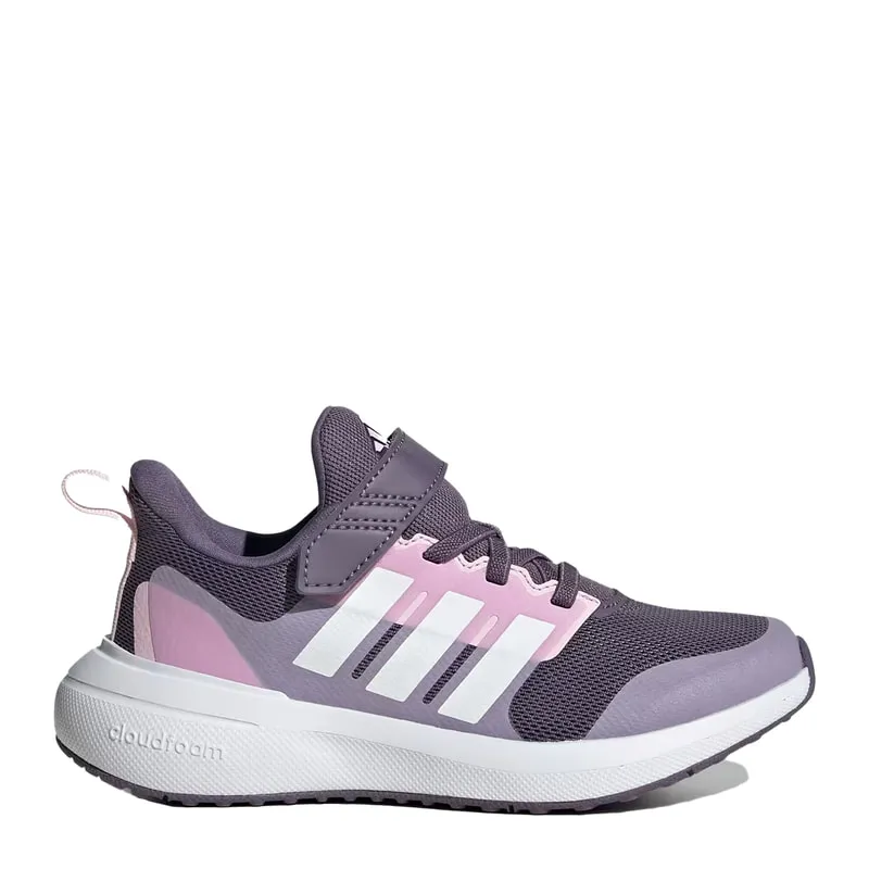 Childrens sports shoes
