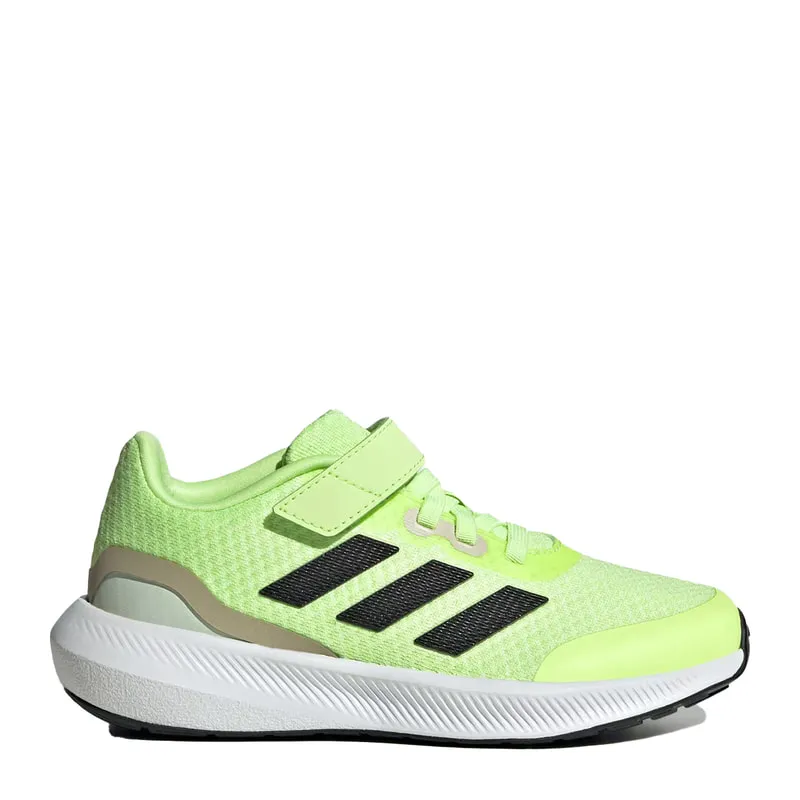Childrens sports shoes