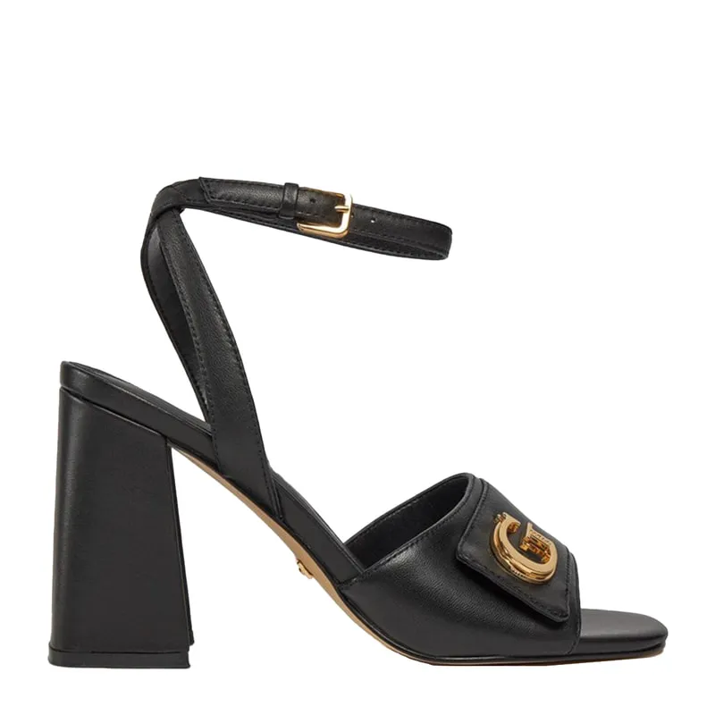 Sandals with thick heels