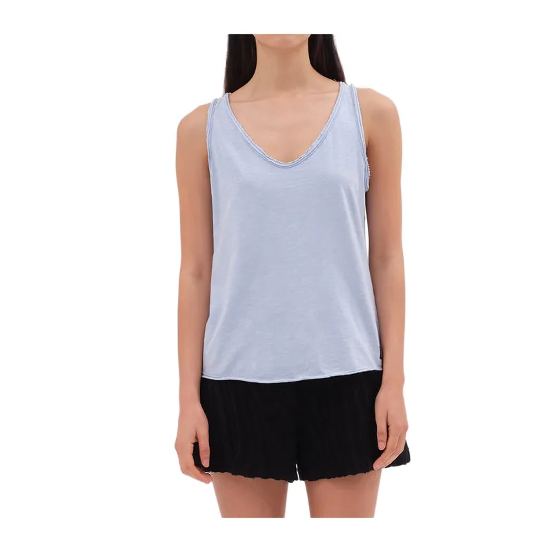 Sleeveless blouse