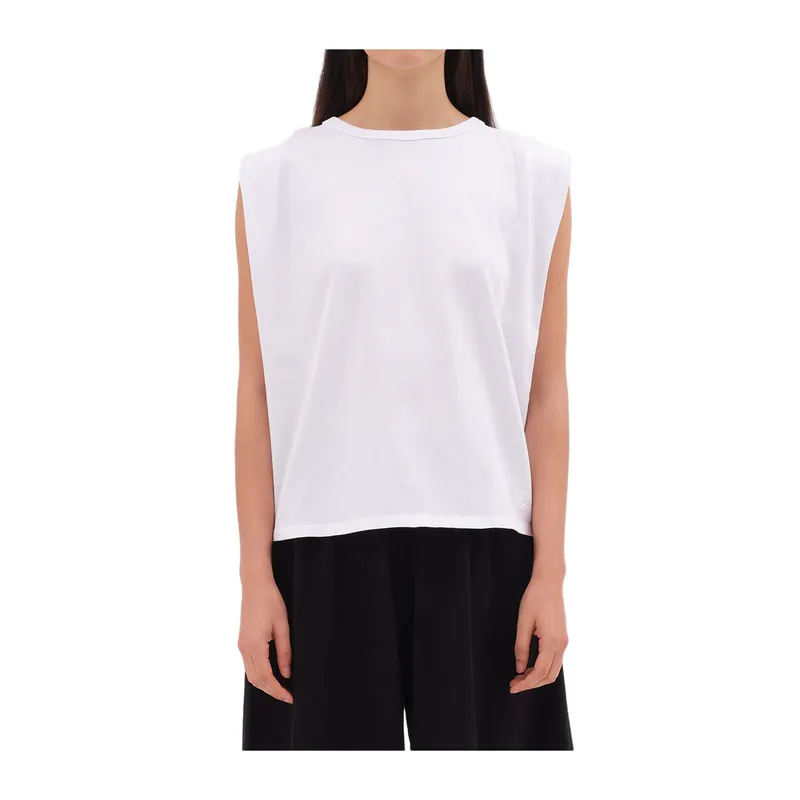 Sleeveless blouse