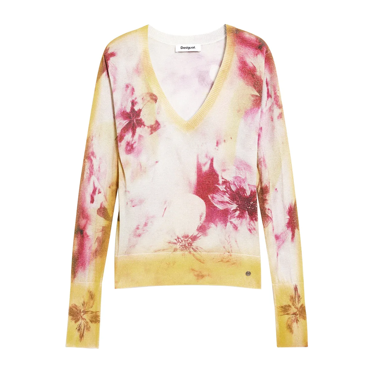 Knitted blouse with flowers