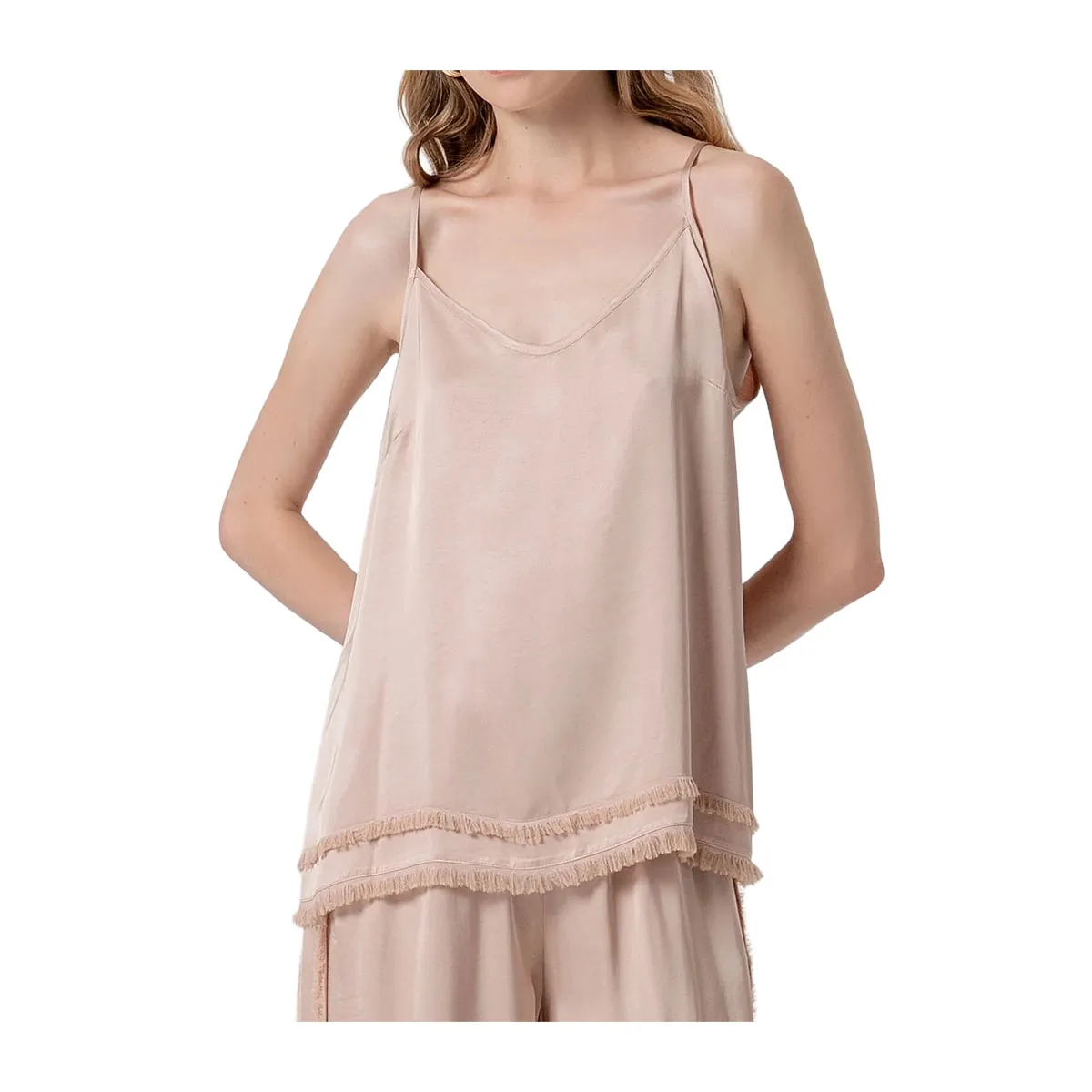 Sleeveless blouse
