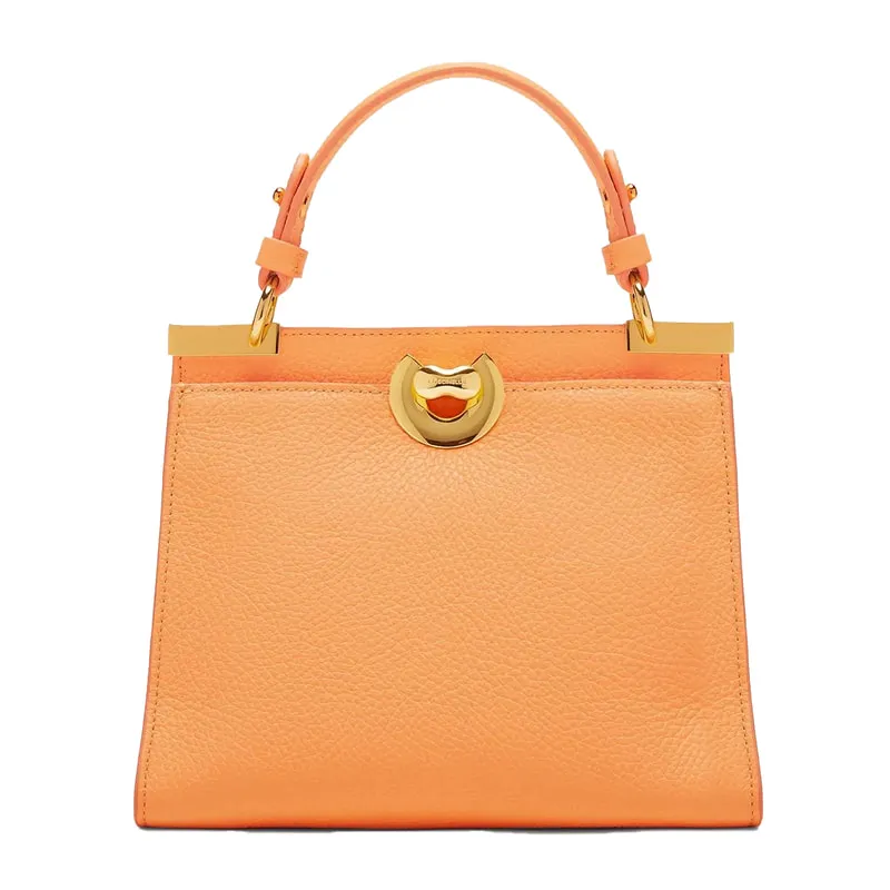 Womens leather hand/shoulder bag