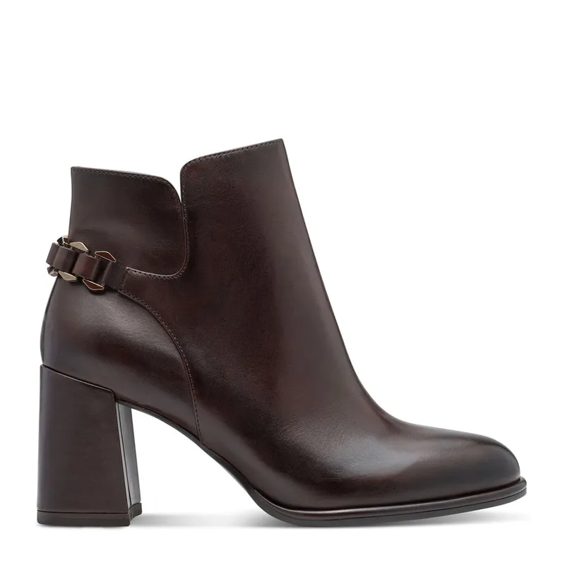 Women's ankle boots with thick heels