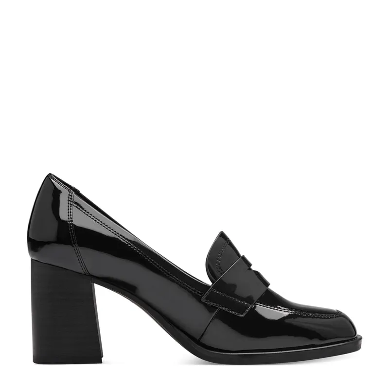 Heels with a medium heel