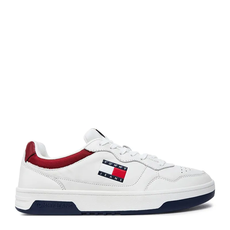 Leather sports shoes