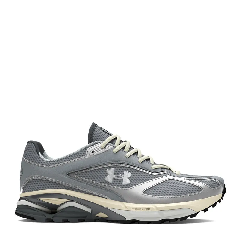 Sports shoes