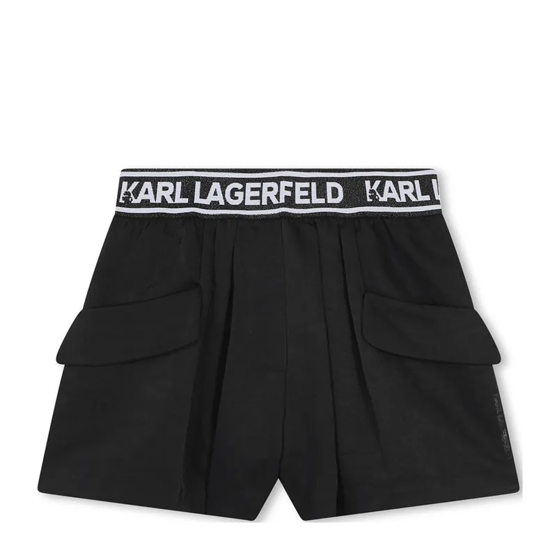 Shorts with elastic waist
