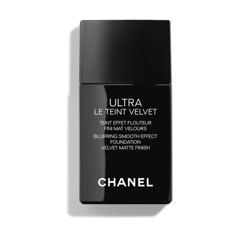 BLURRING SMOOTH-EFFECT FOUNDATION. VELVET MATTE FINISH