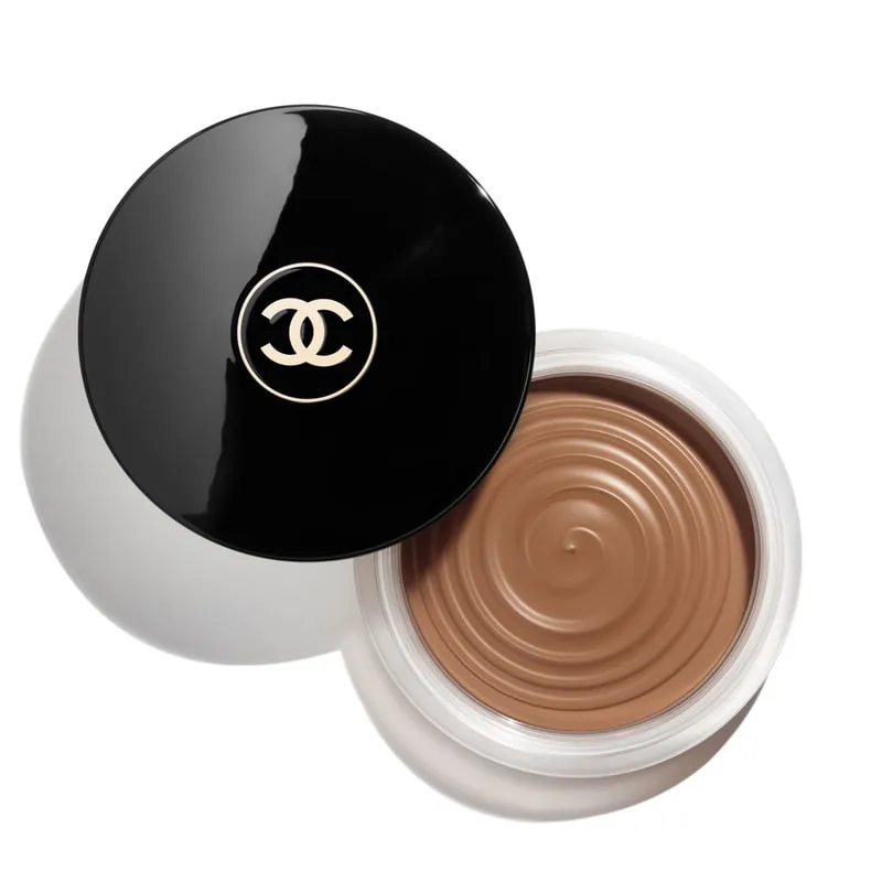 CREAM-GEL BRONZER FOR A HEALTHY SUN-KISSED GLOW