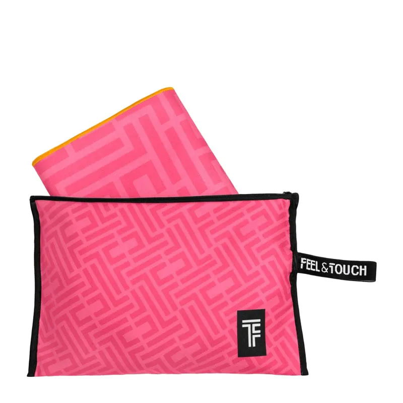 Feel & Touch microfiber beach towel & toiletry bag