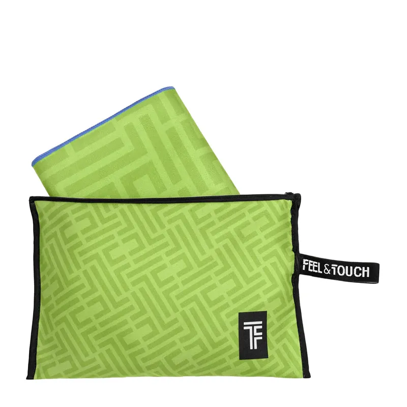 Feel & Touch microfiber beach towel & toiletry bag
