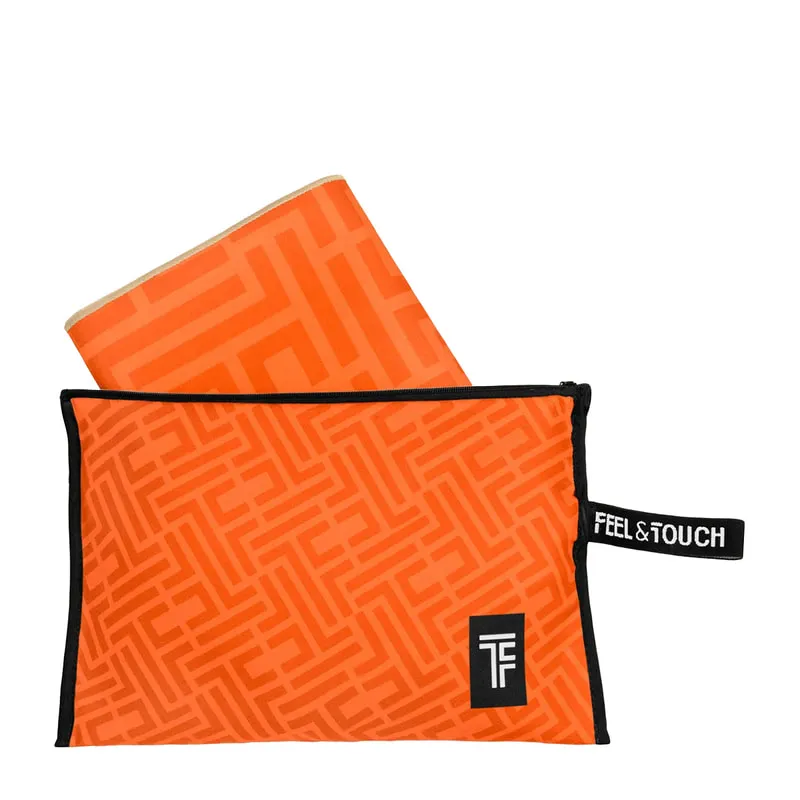 Feel & Touch microfiber beach towel & toiletry bag