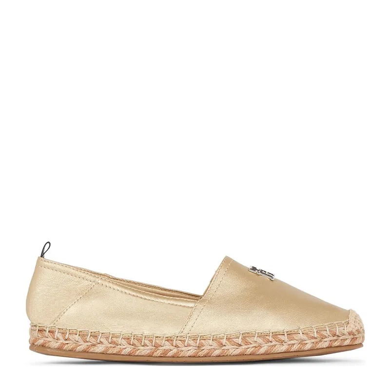 Flat espadrilles