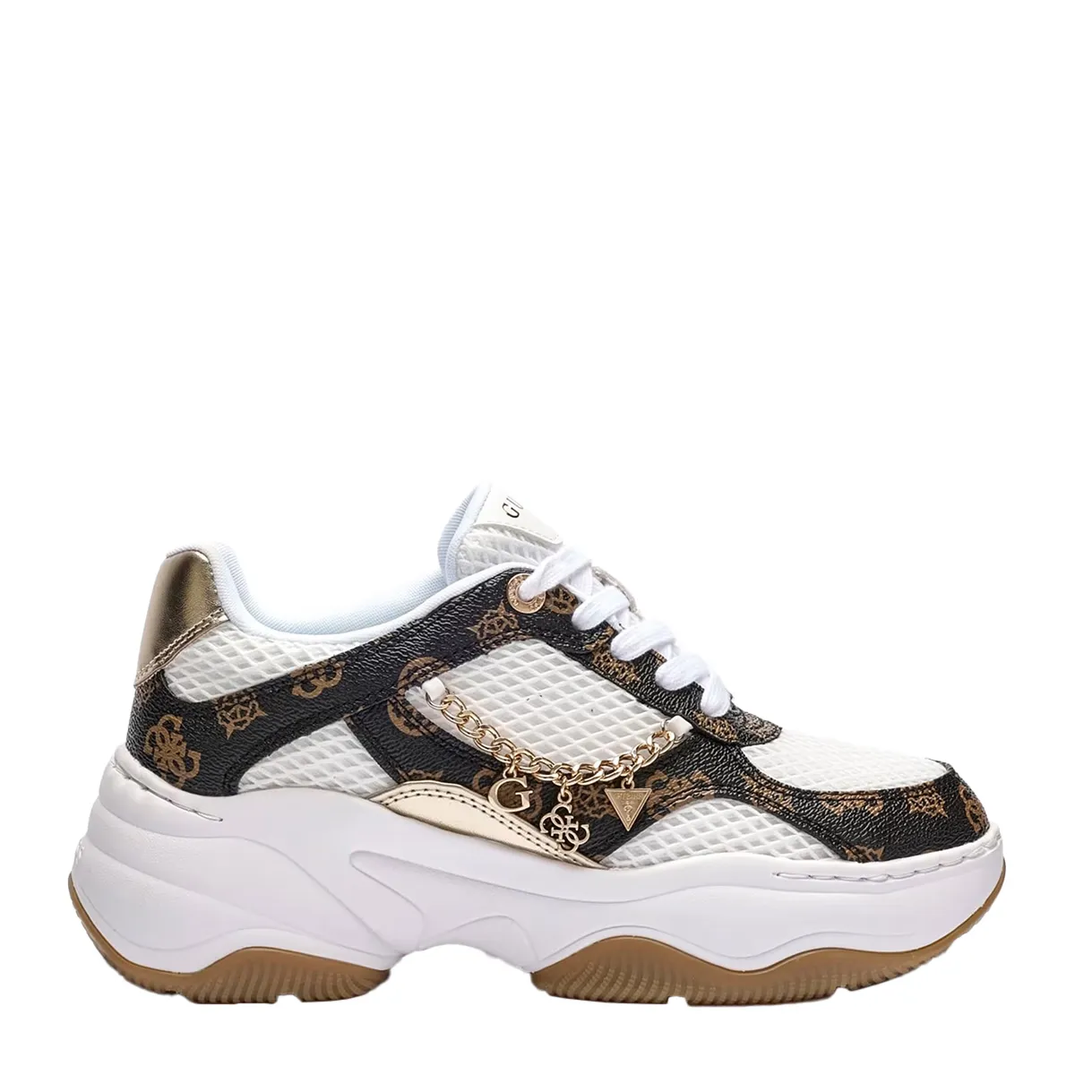 Harpaa Shoe With Decorative Chain