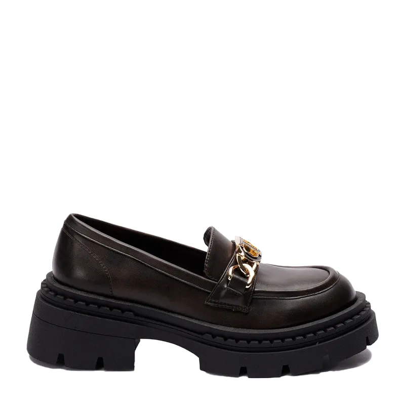 Loafers with Oval T