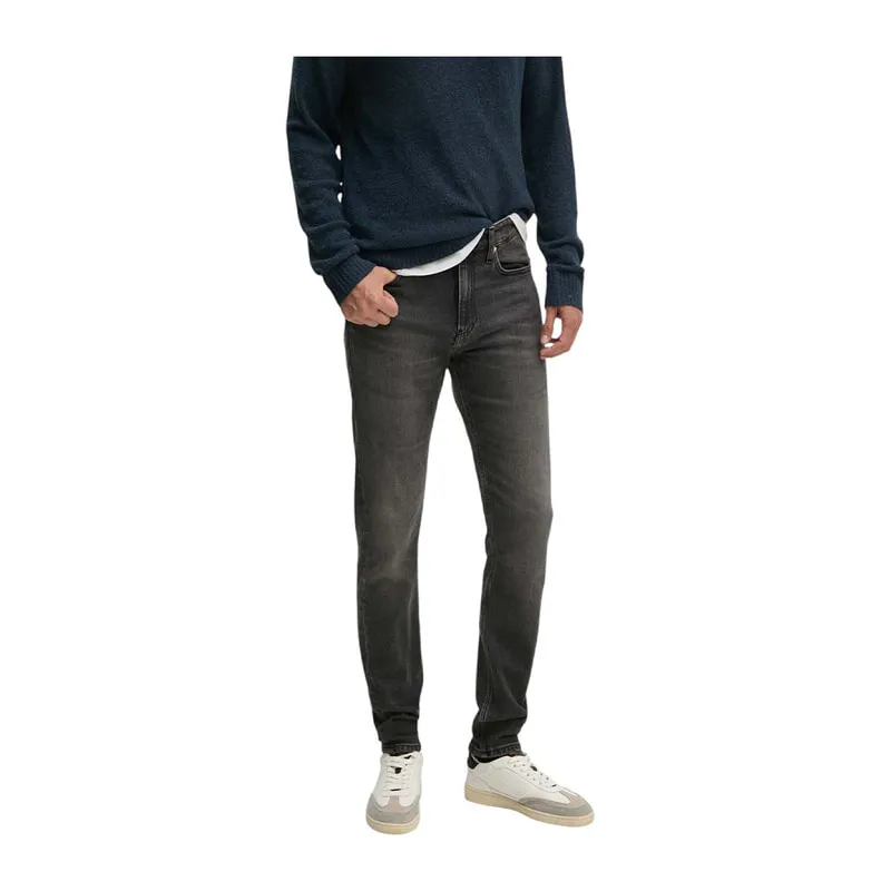 Pants in slim fit