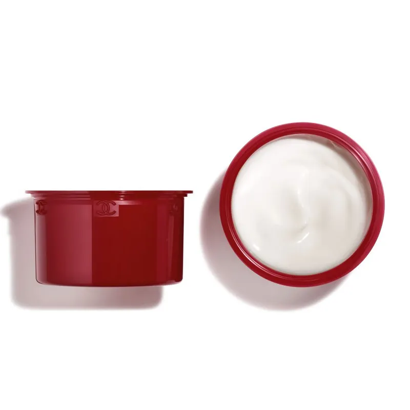 SMOOTHS - NOURISHES - PROTECTS FROM WINTER