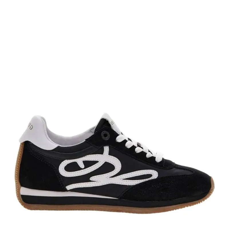 Sneaker Skroll Script Logo