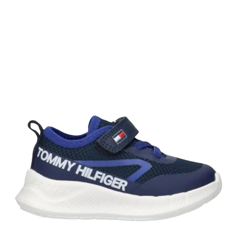 Sneakers with Logo
