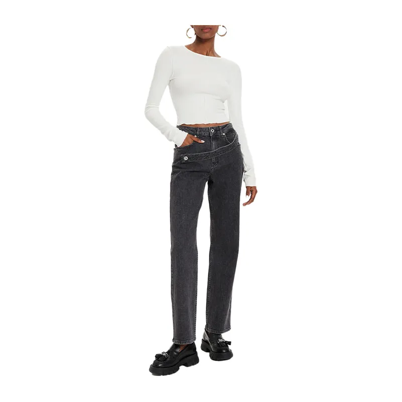 Jeans in straight style