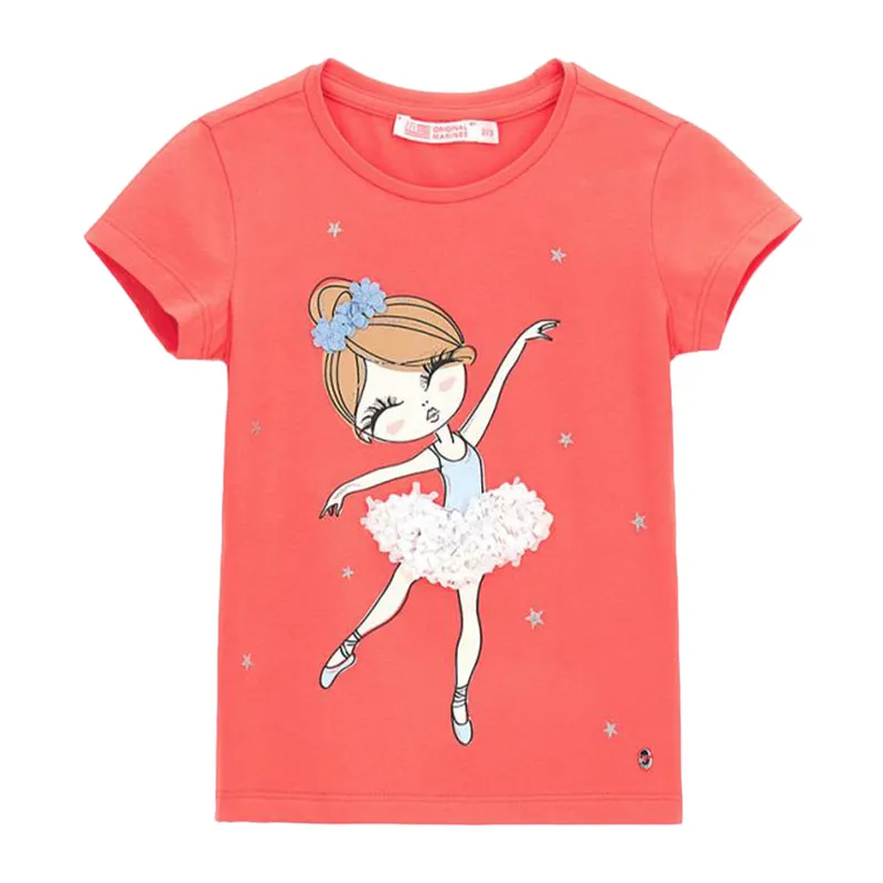 T-shirt with 3d design