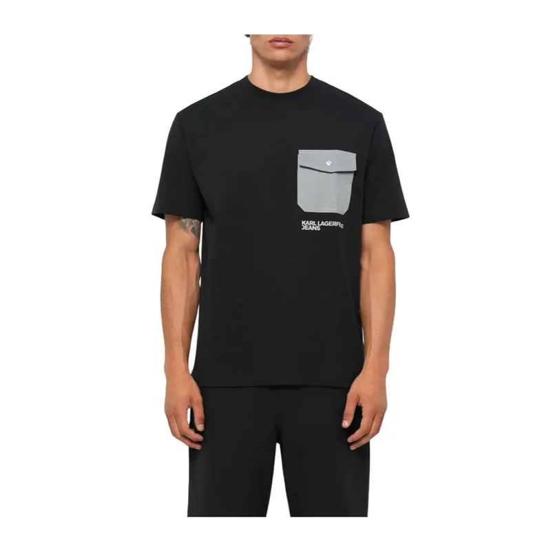 T-shirt with pocket