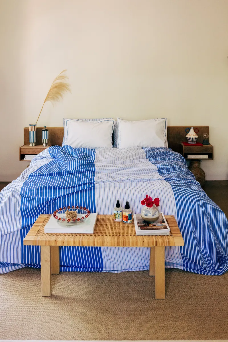 Flat Sheet (Four Blues)