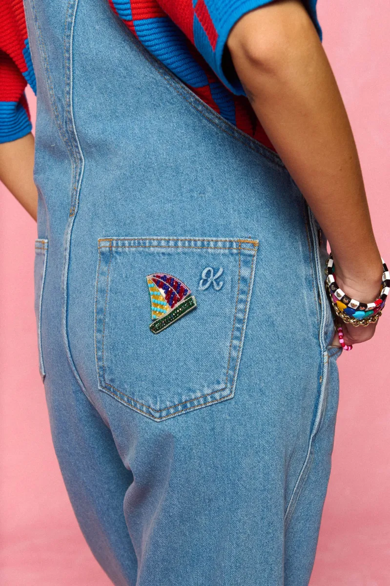 Sail Pin