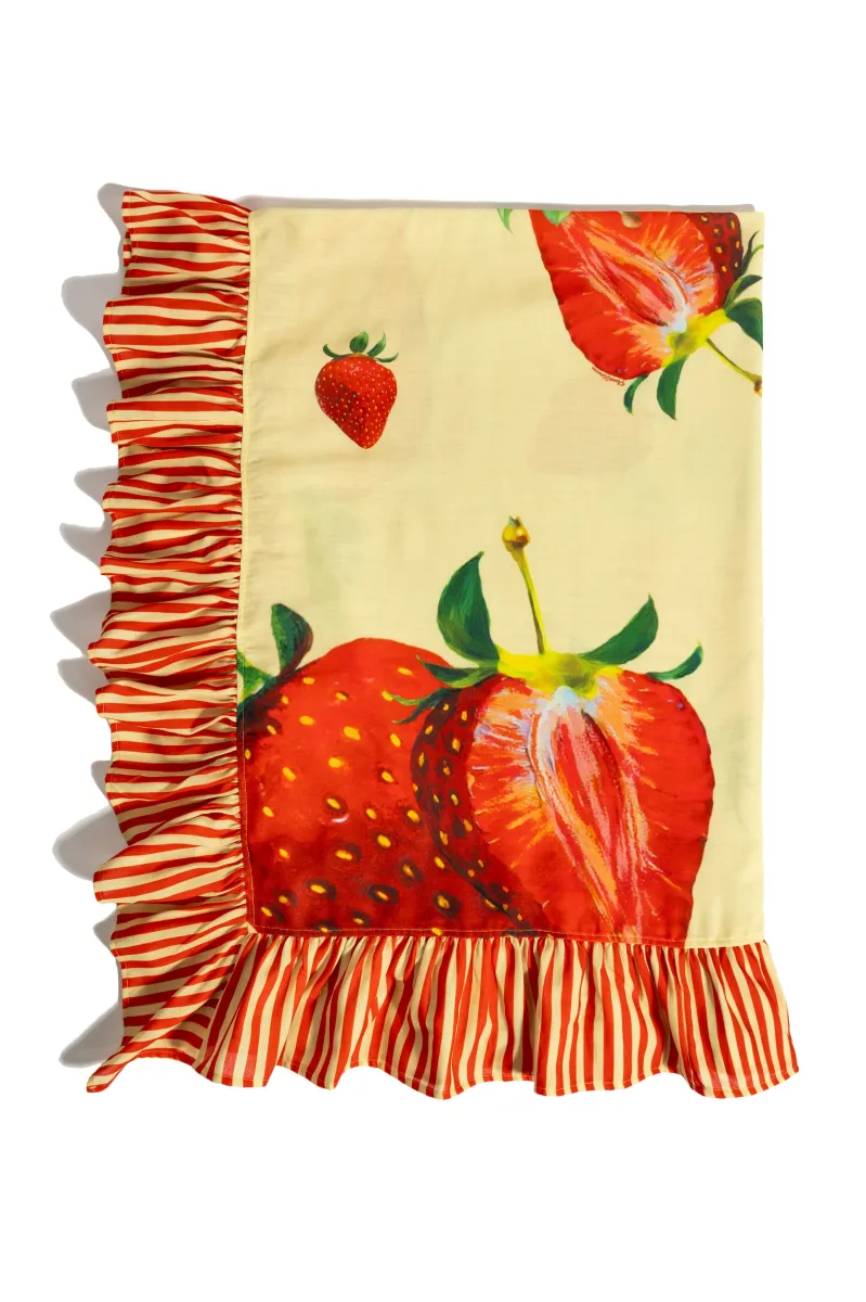 Tablecloth (Strawberries)